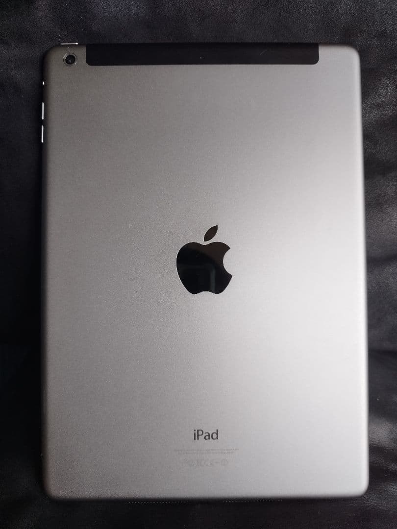 iPad Air 32GB wifi+セルラーモデル　スペースグレイ 第1世代