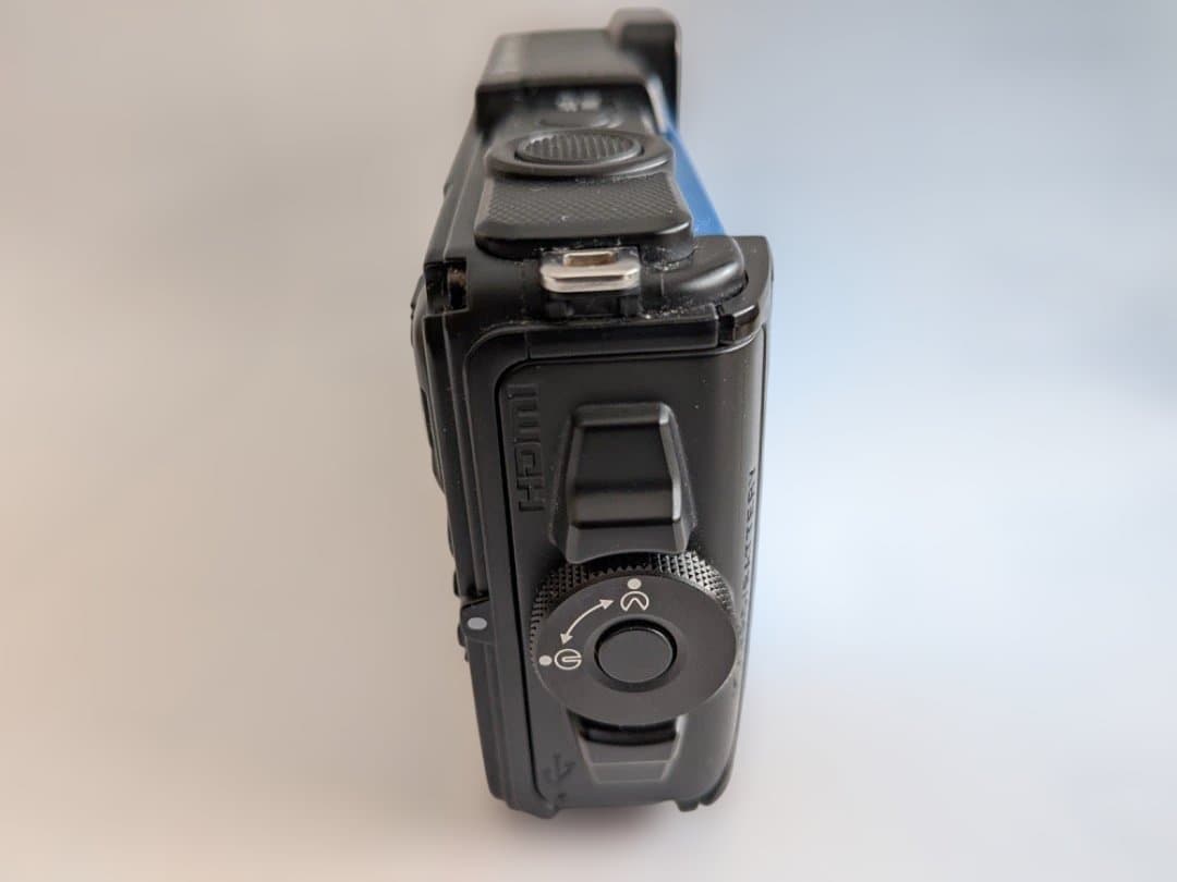 【美品】Nikon COOLPIX AW130 防水 耐衝撃デジタルカメラ