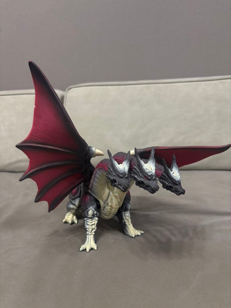 モスラ　デスギドラ　フィギュア