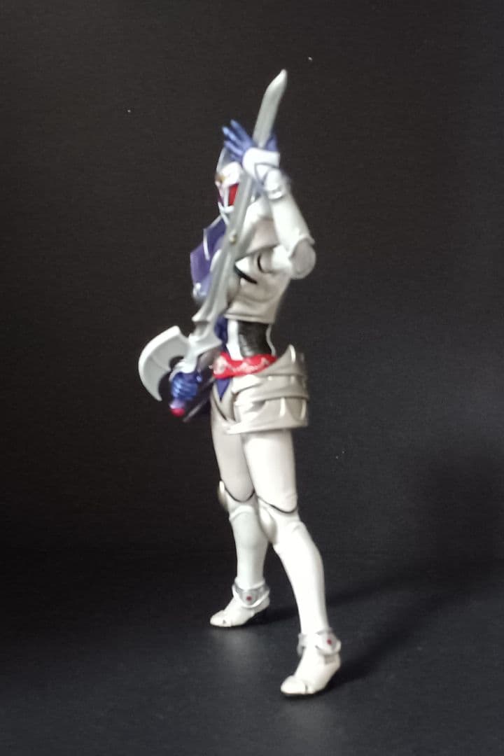 rikougen　S.H.Figuarts 仮面ライダーキバーラ