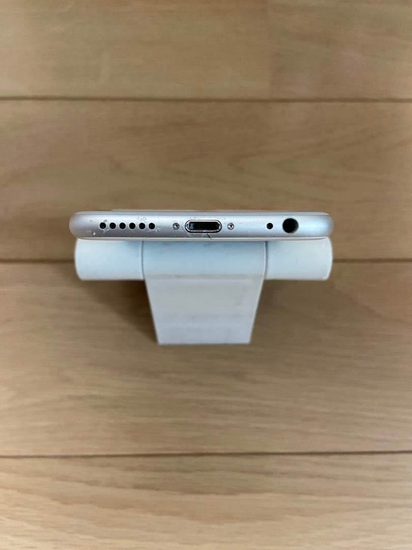 iPhone 6s 64GB シルバー　simフリー