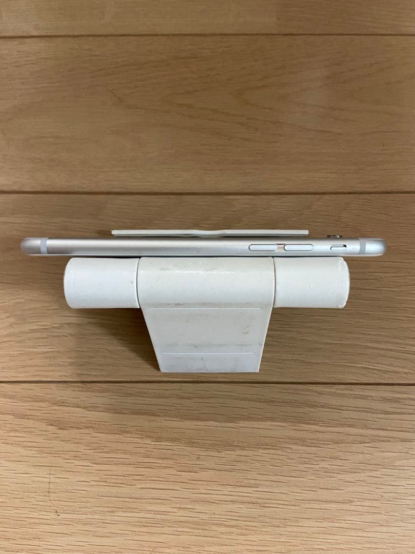 iPhone 6s 64GB シルバー　simフリー