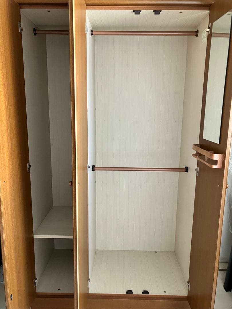 木製洋服ダンス(3枚扉)