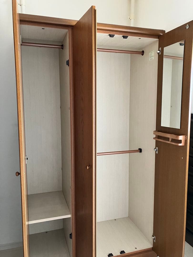 木製洋服ダンス(3枚扉)