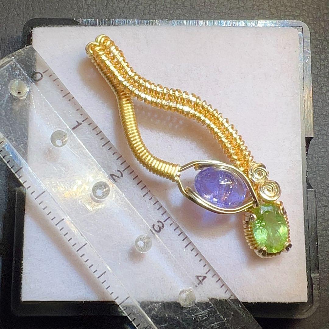 ☆新作☆ 天然石　タンザナイト＆ミントグリーントルマリン　ペンダントトップ