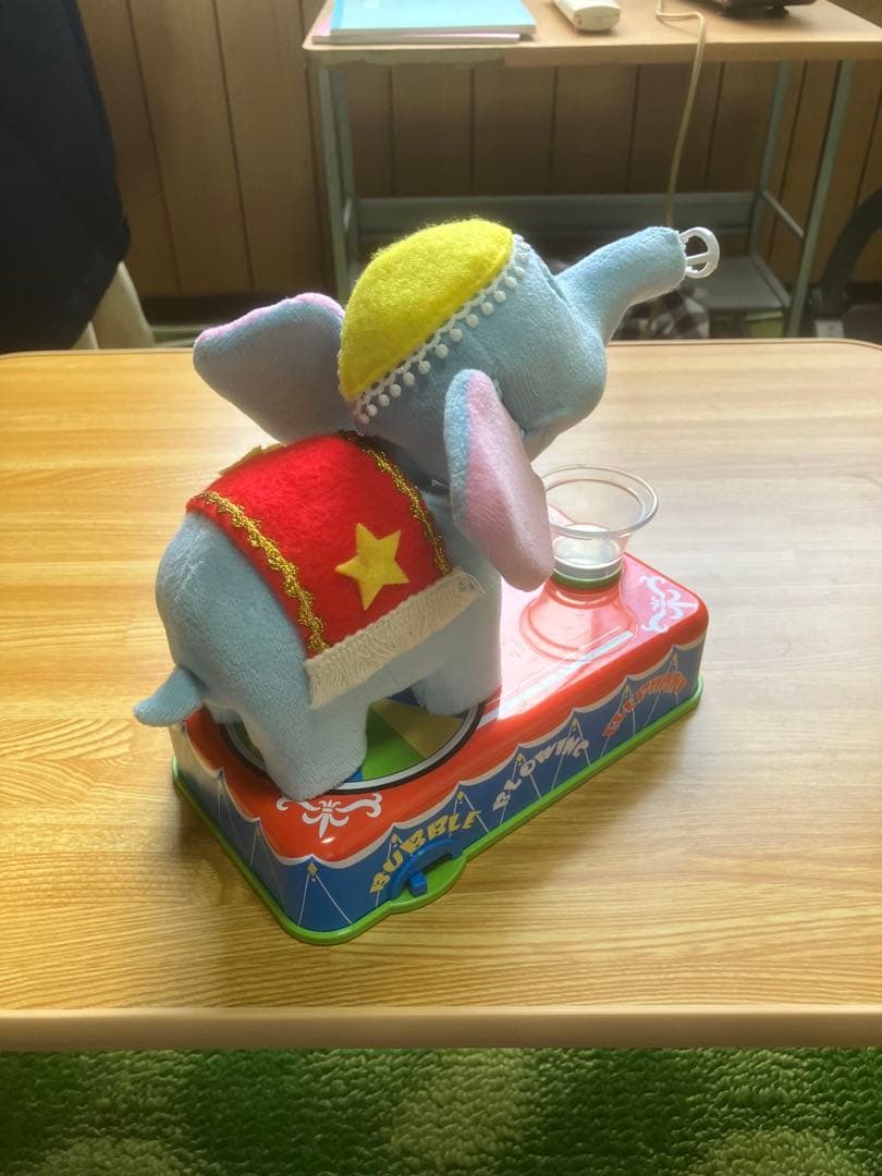 象のシャボン玉吹きのおもちゃ