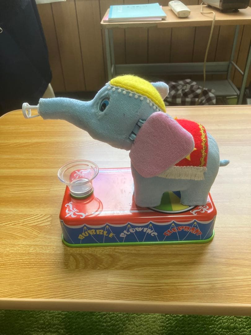 象のシャボン玉吹きのおもちゃ