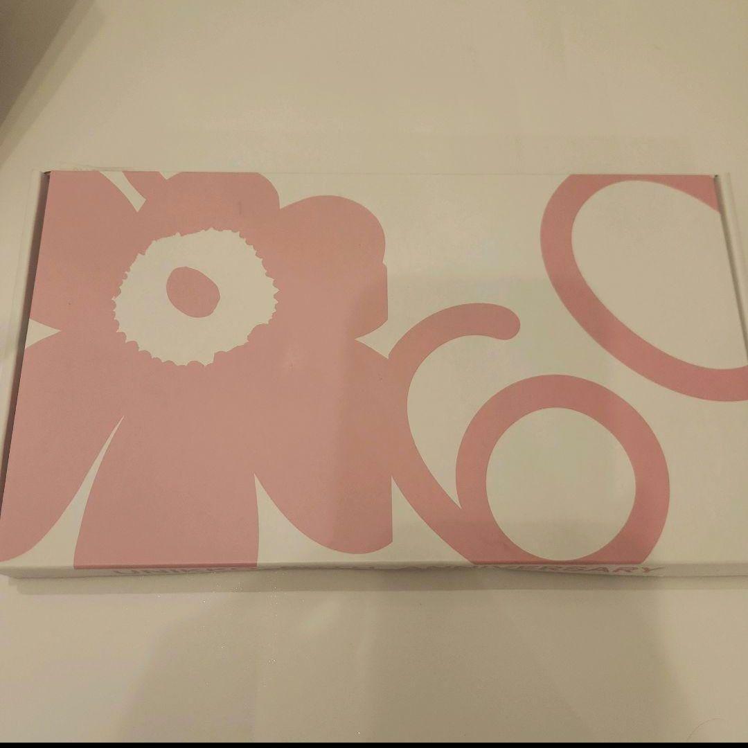 新品 ✨マリメッコ 60周年 プレートセットウニッコ 2枚セット ピンク 黄 皿