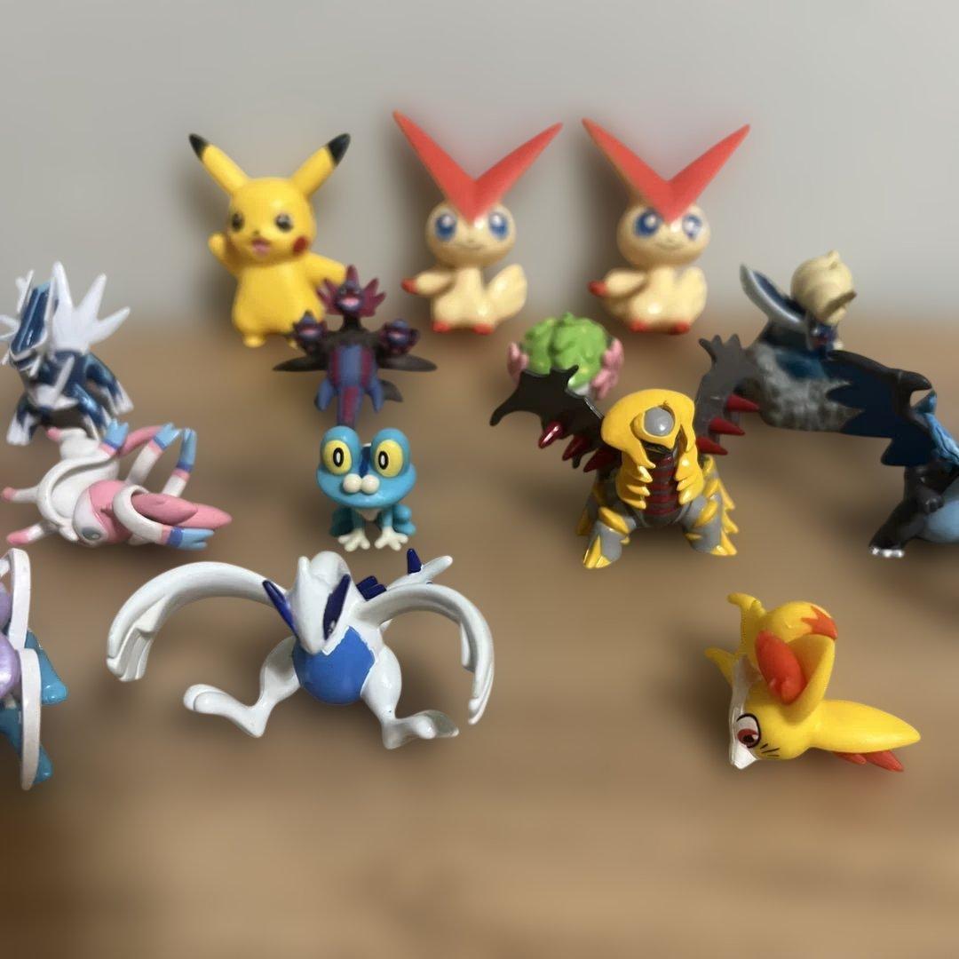ポケモン フィギュア まとめ売り ビクティニ ディアルガ パルキア ギラティナ