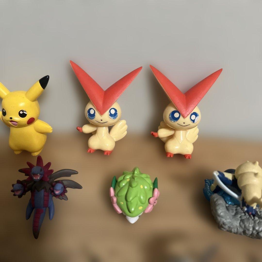 ポケモン フィギュア まとめ売り ビクティニ ディアルガ パルキア ギラティナ