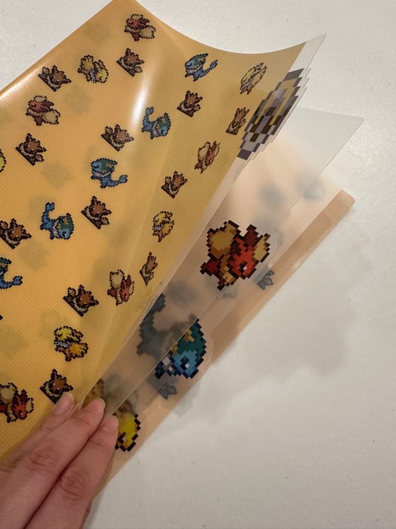 ポケモン　ブイズ　ドット絵　5PクリアファイルA4（ピカチュウとブイズ）