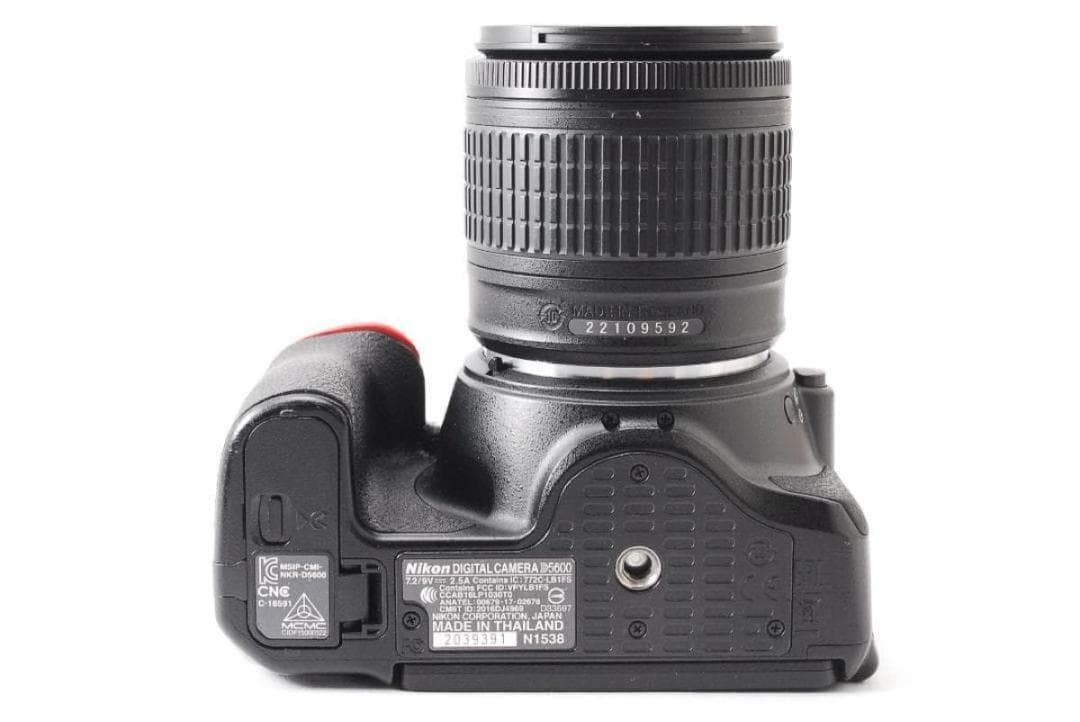 動作良好 Nikon D5600 ダブルズーム スマホ転送 WiFi　初心者