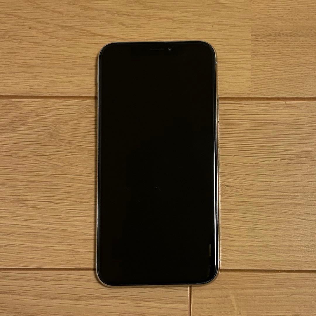 Apple iPhone X ホワイト(シルバー)