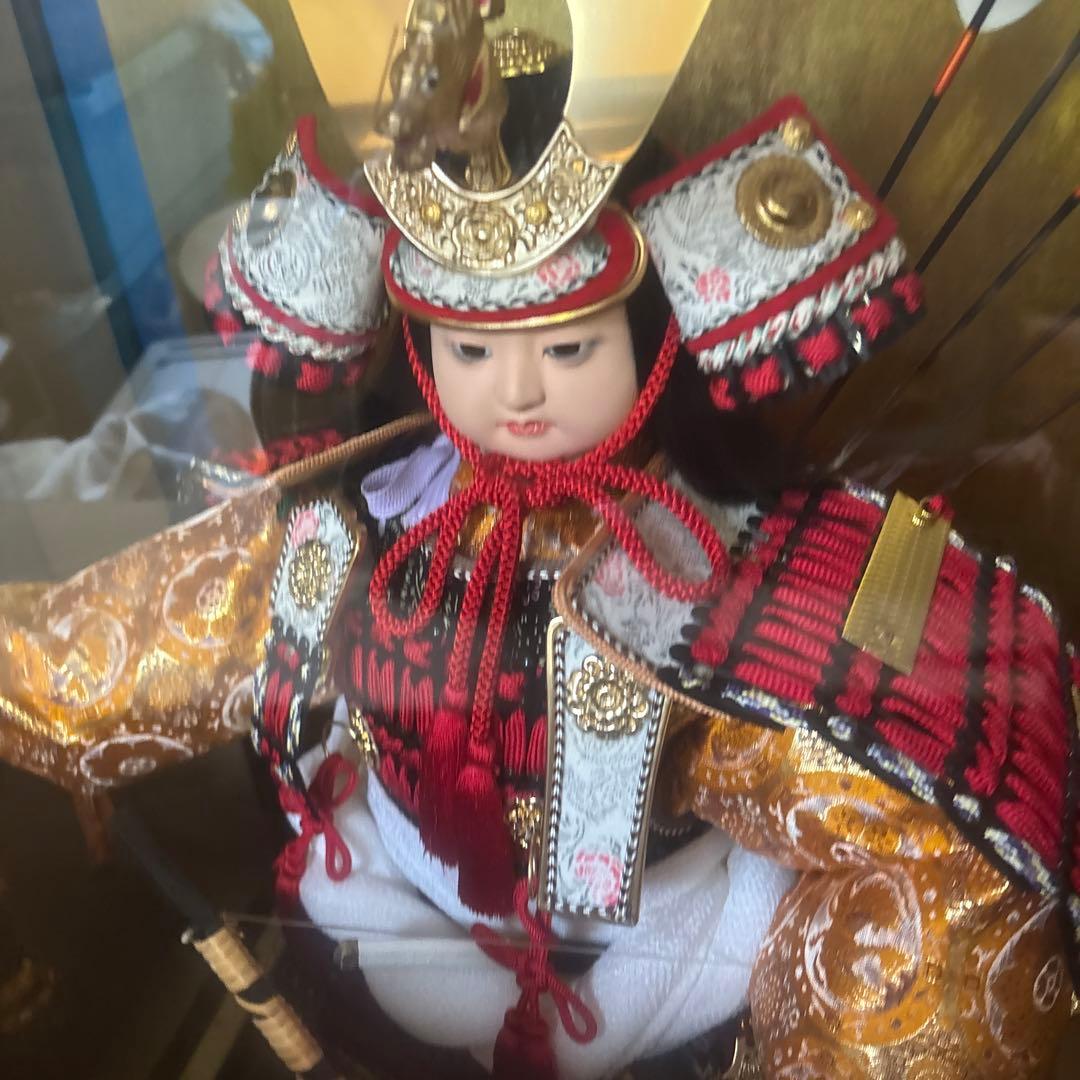 五月人形 武士の鎧 ガラスケース付き 45㎝23㎝29㎝