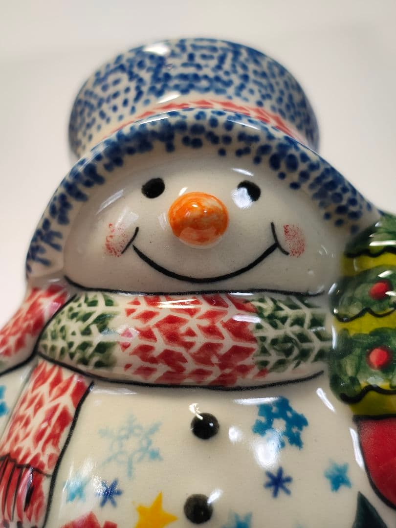 ポーリッシュポタリー　「モミの木を持った雪人形」UNIKAT　VENA社