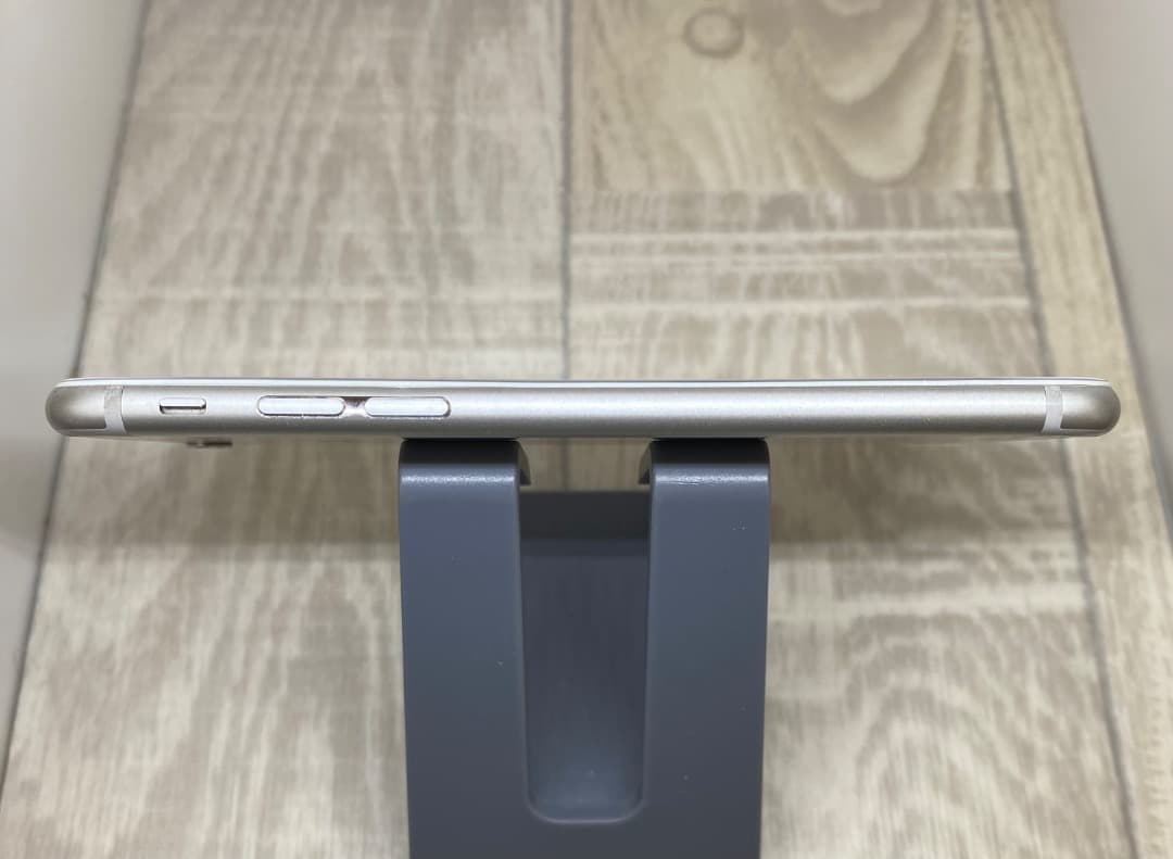 iPhone6s シルバー 16GB 新品バッテリー