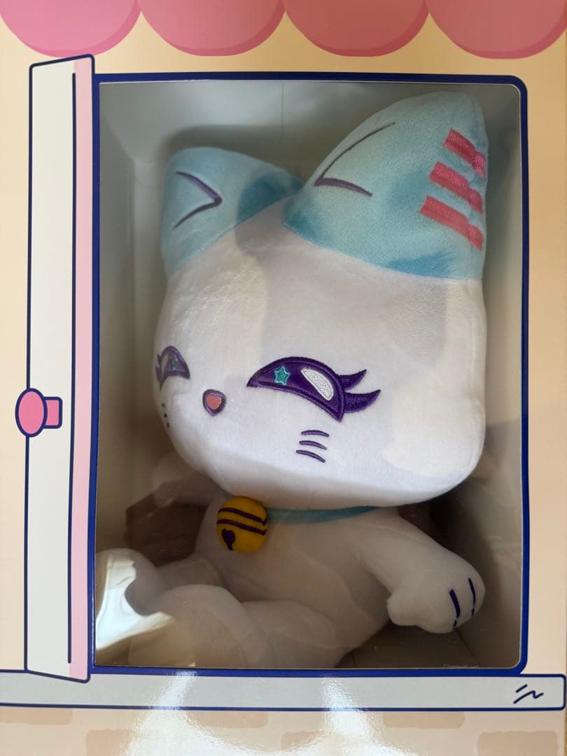 おすわりME:EYE’s ミャイズ　加藤心　CORON