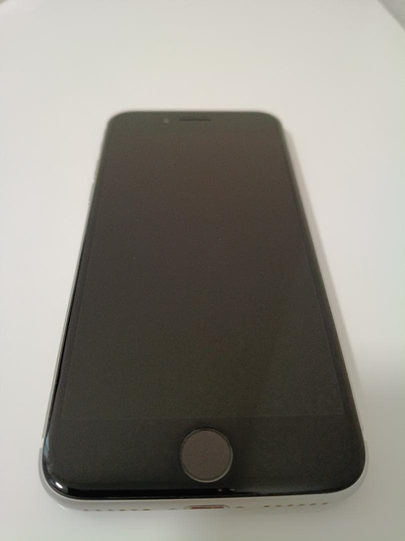 【美品】iPhone SE2 64GB ホワイト SIMフリー 箱あり