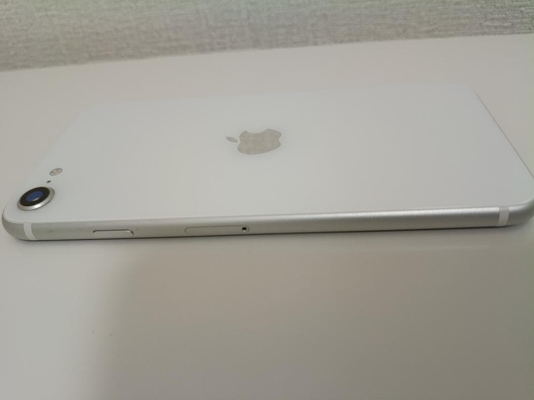 【美品】iPhone SE2 64GB ホワイト SIMフリー 箱あり