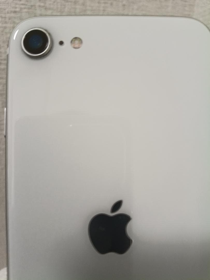【美品】iPhone SE2 64GB ホワイト SIMフリー 箱あり