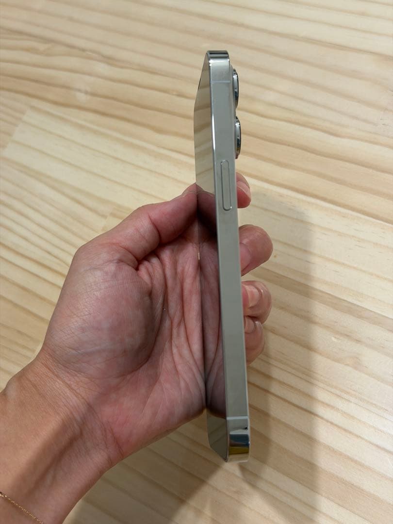 新品Apple iPhone 13 Pro シルバー 本体