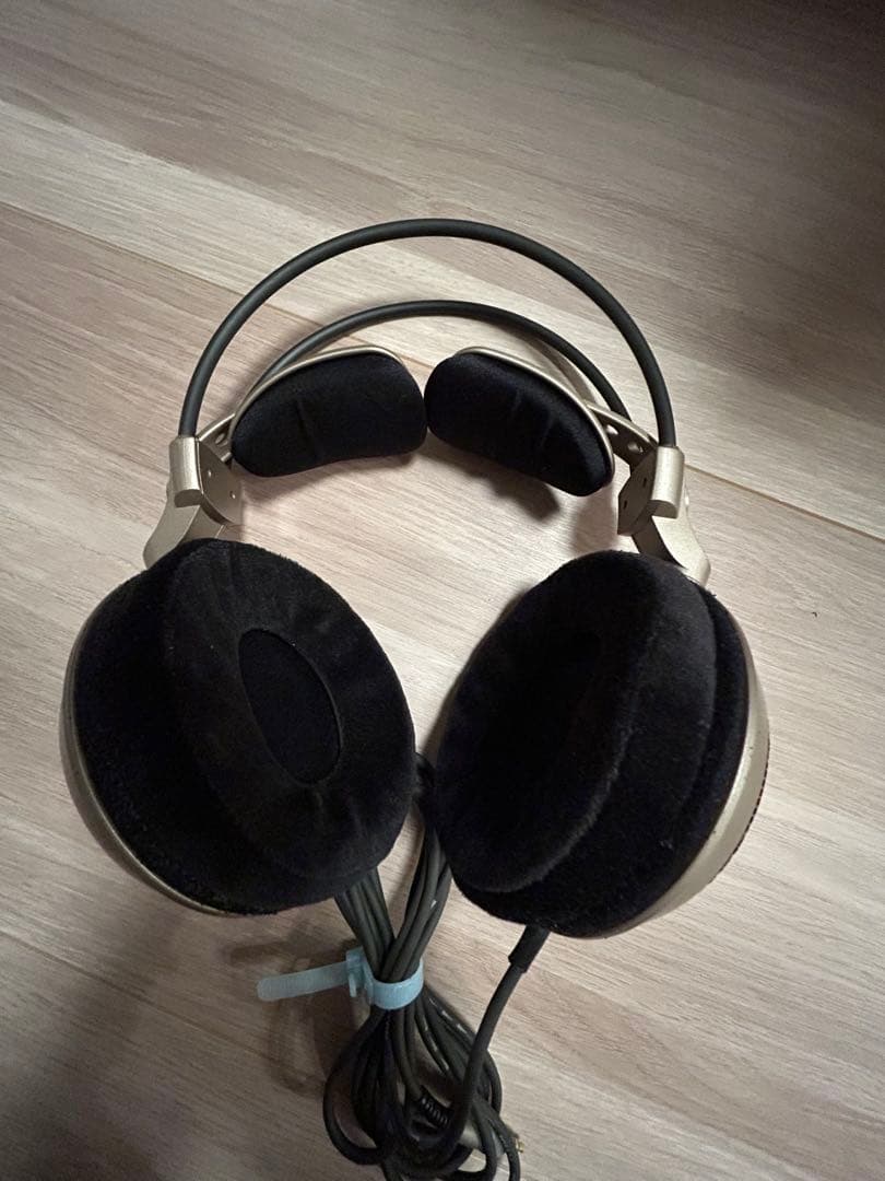 オーディオテクニカヘッドフォン ATH-AD700