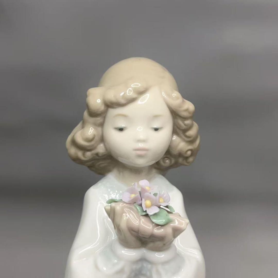 リヤドロ ナオ 1444 大好きなお花 フィギュリン 置物