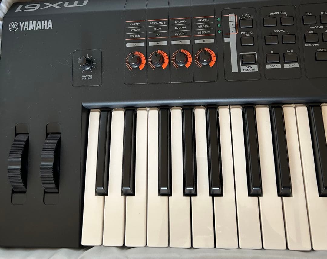 【美品 数回使用】Yamaha MX61 BK シンセサイザー 61鍵