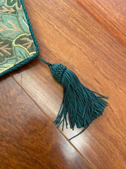 ★テーブル　ランナー★リス　ニューヨーク　ブランド　ルネッサンス　ウーベン