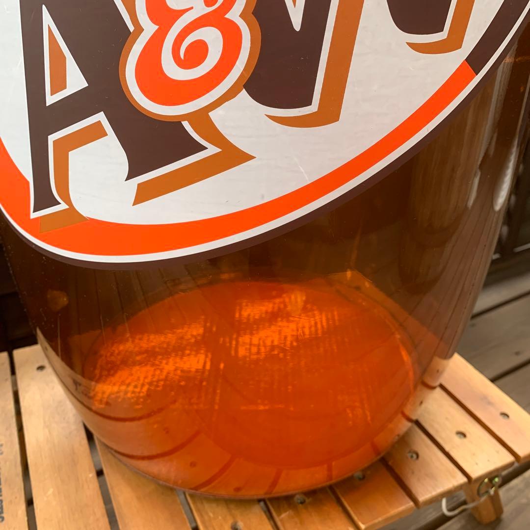 A&W ビールジョッキ型インフレータブル