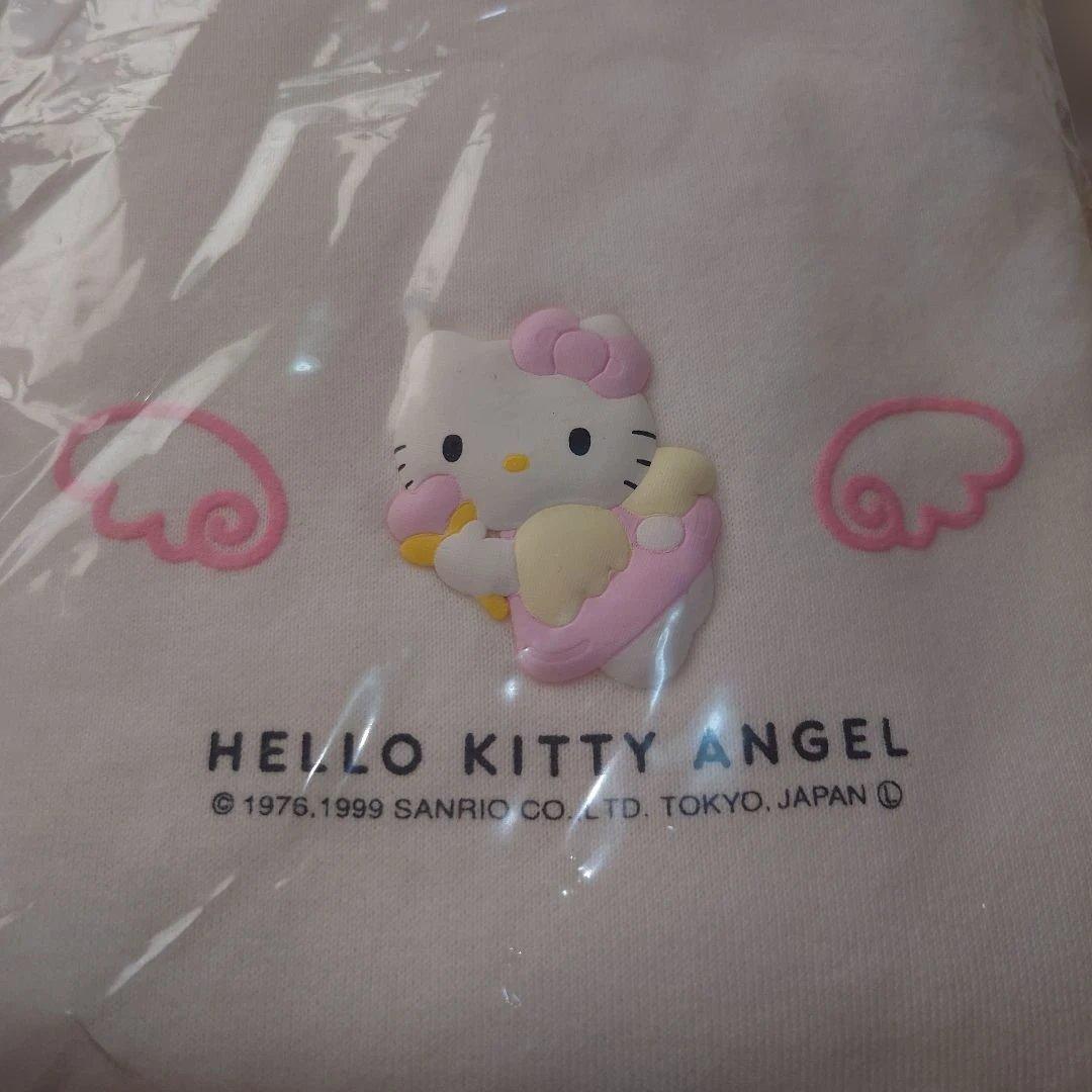 １日まで値下げHELLOKITTYANGELトレーナー