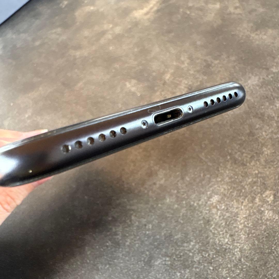 iPhone8 64GB スペースグレー