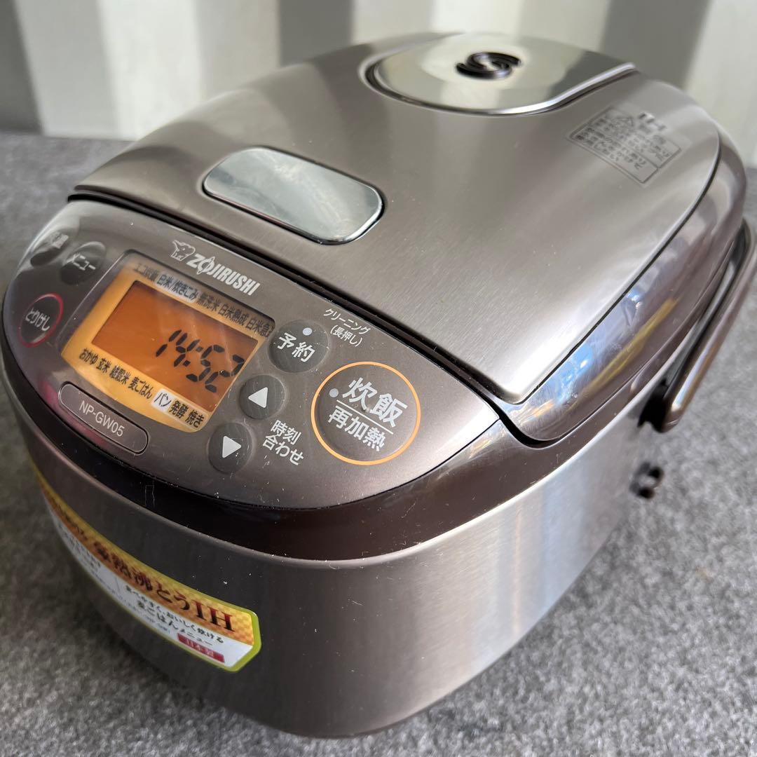 B4良品✨　象印マホービン 炊飯器 3合 NP-GW05 新生活応援✨