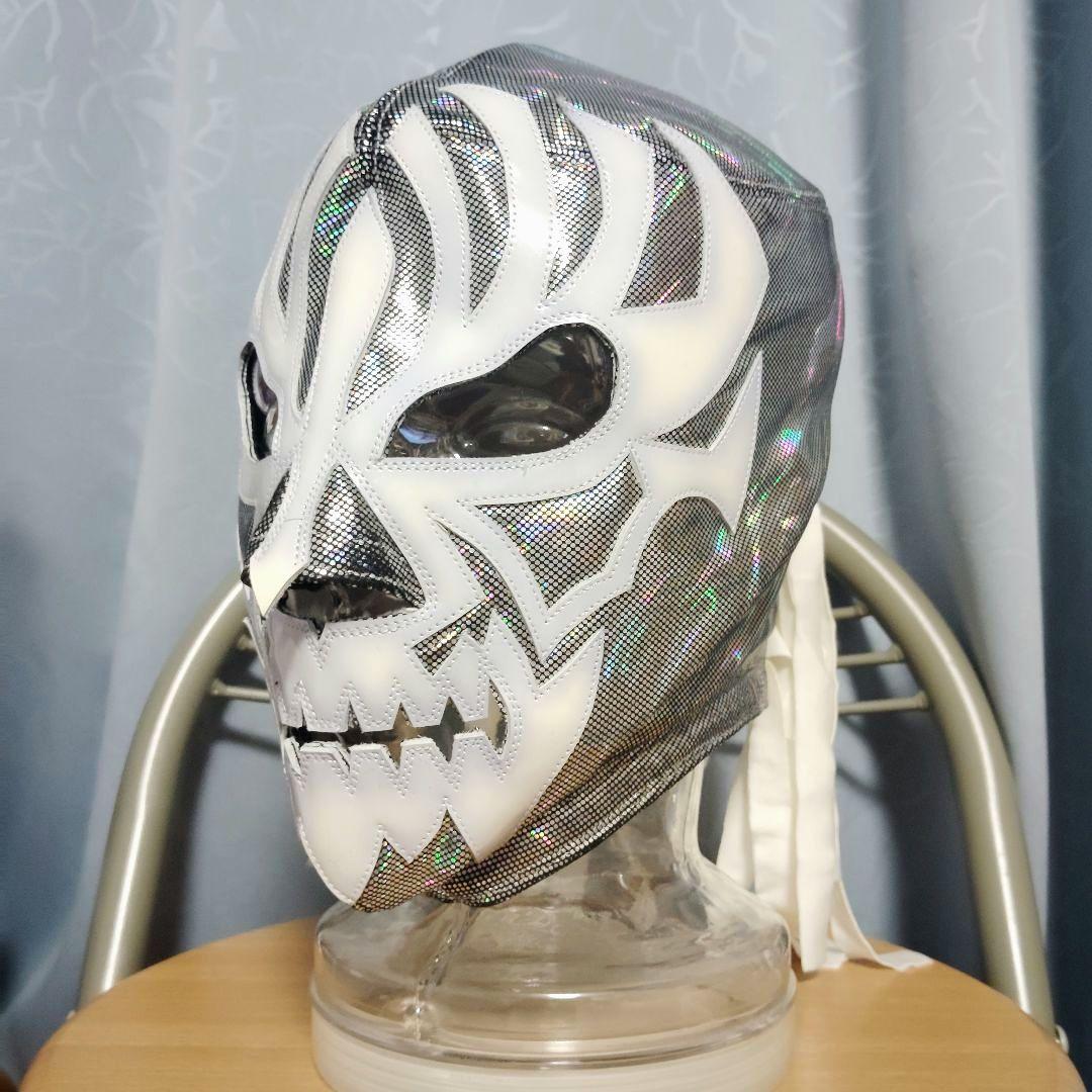 SUPER CACAO(NOSAWA論外) Autographed Mask.