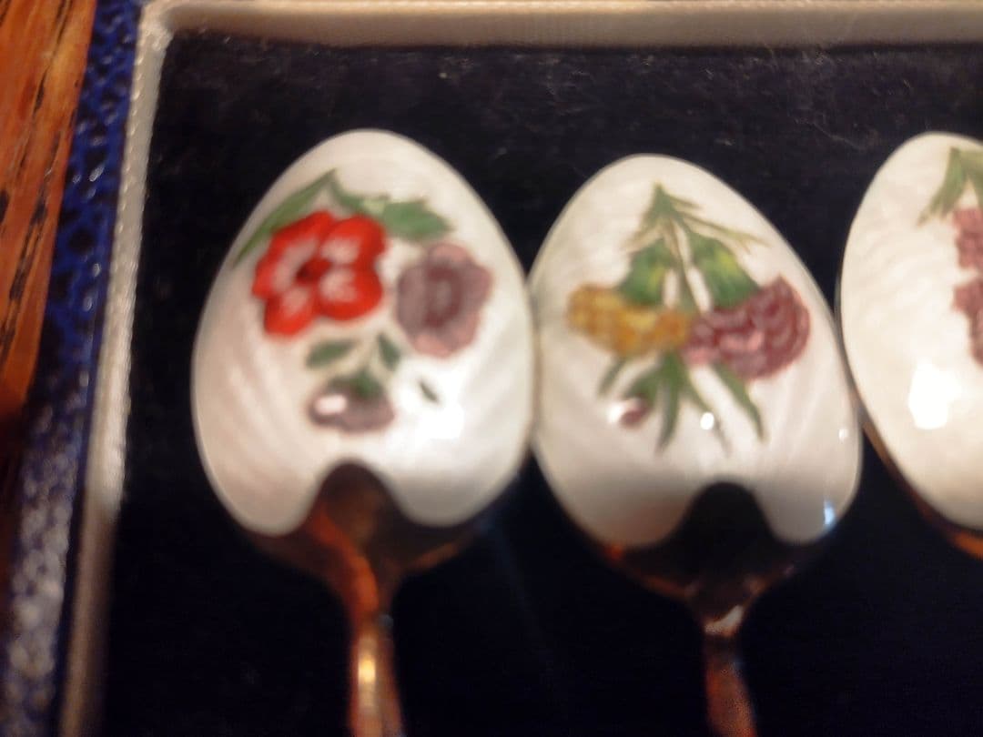 マッピンアンドウェッブの七宝ティースプーン