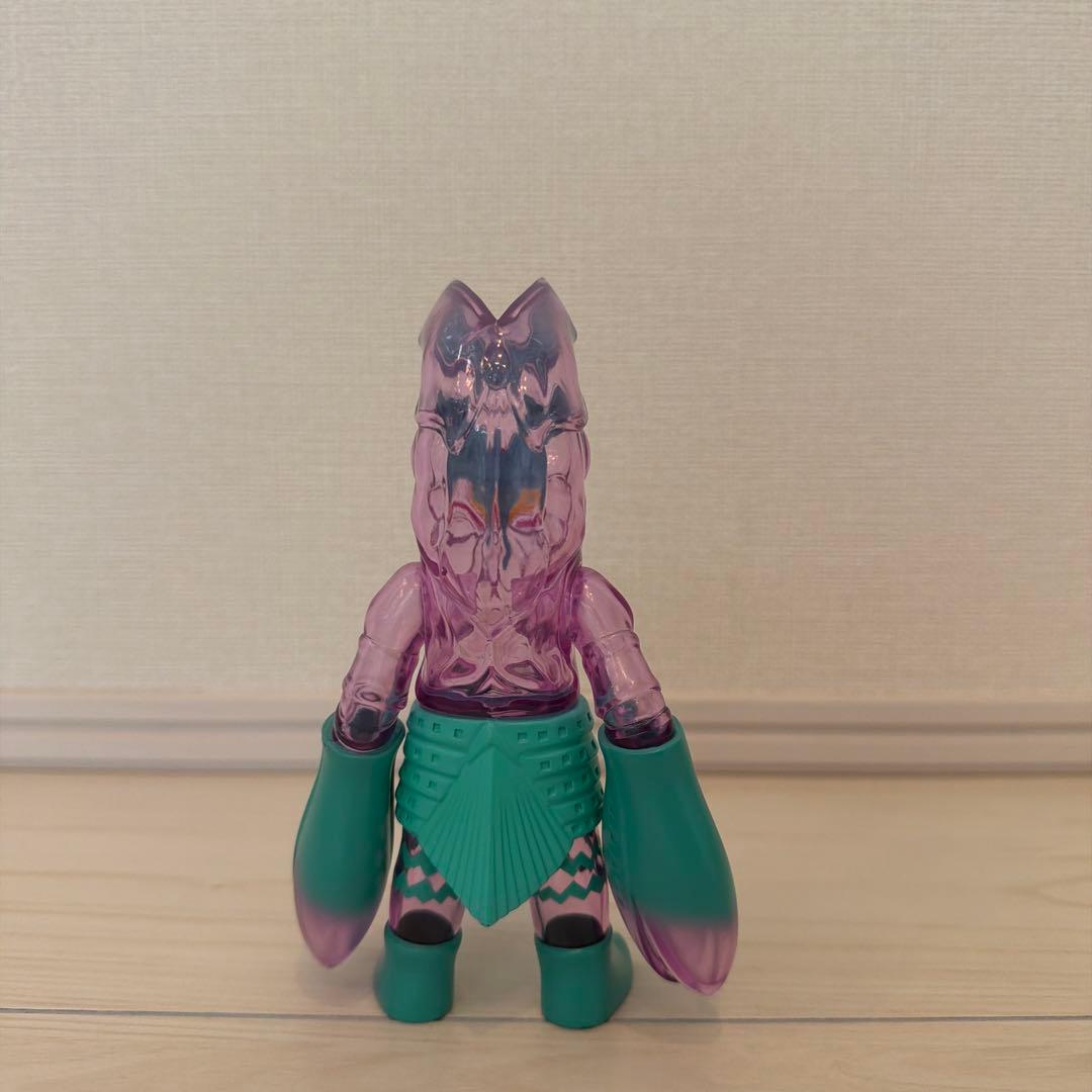 KAIJIN x One up. バルタン星人 クリアパープル