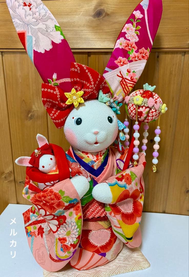 【うさぎの創作人形】耳長うさぎ　ちりめん細工　縮緬細工　うさぎの置物　和風うさぎ