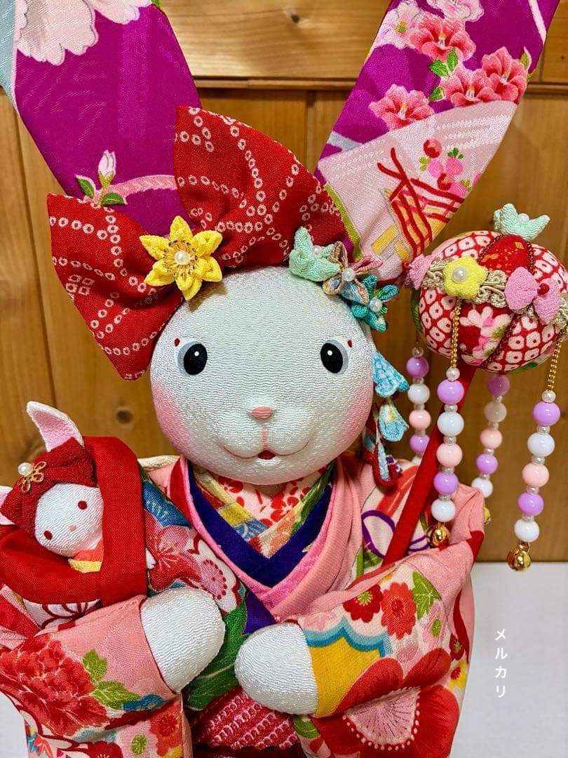 【うさぎの創作人形】耳長うさぎ　ちりめん細工　縮緬細工　うさぎの置物　和風うさぎ