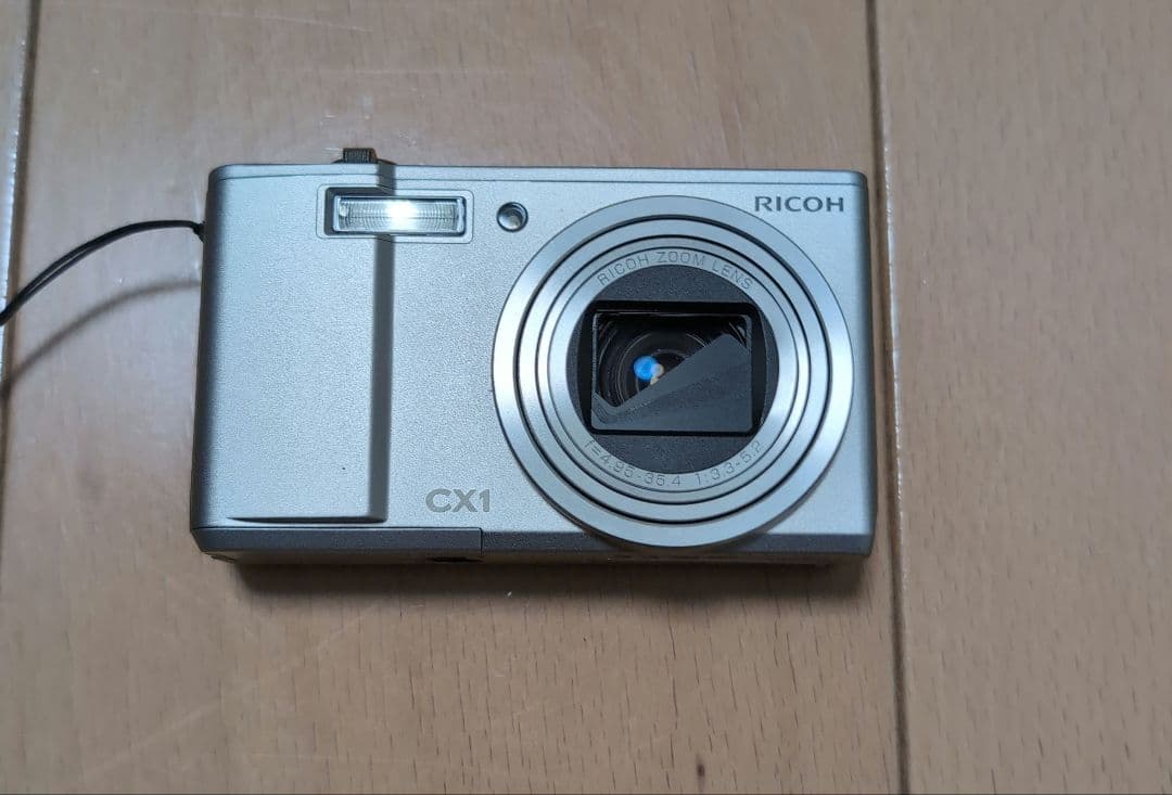 RICOH CX1 シルバー コンパクトデジタルカメラ