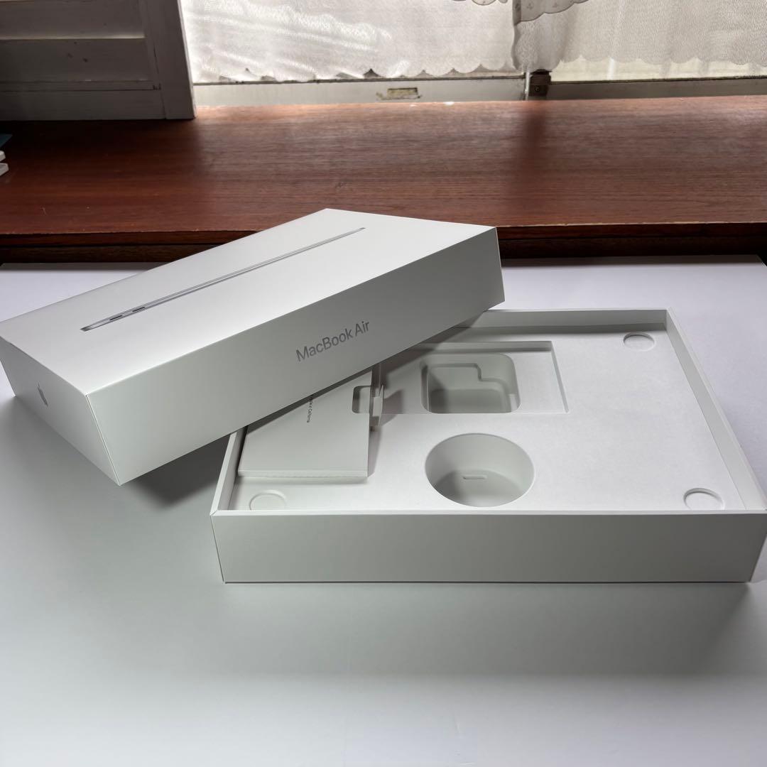 【超美品】 Apple MacBook Air_13インチ