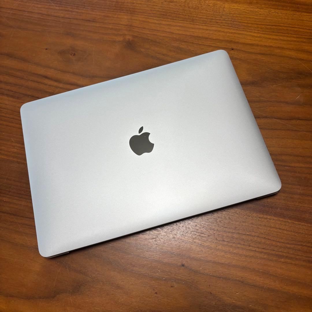 【超美品】 Apple MacBook Air_13インチ