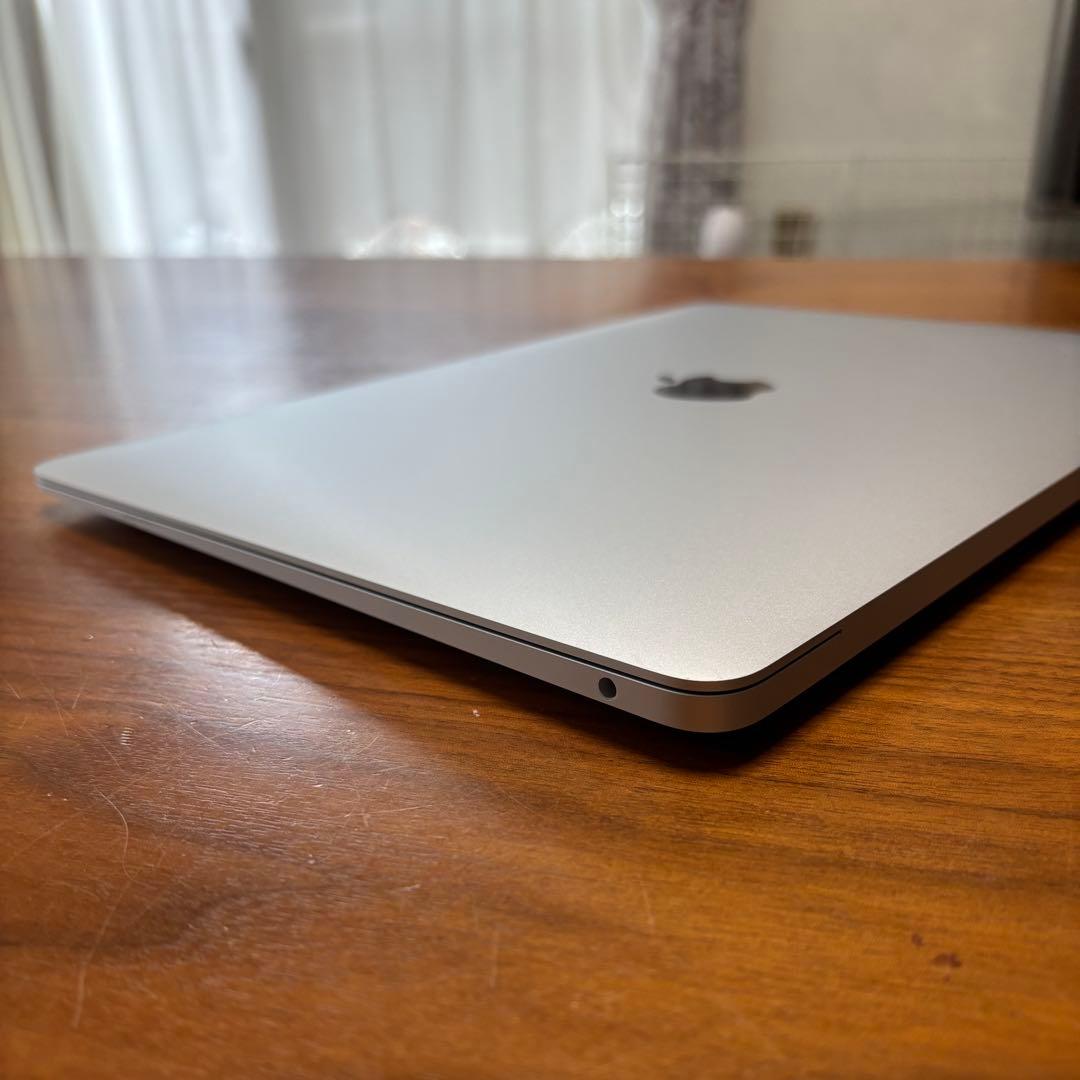 【超美品】 Apple MacBook Air_13インチ