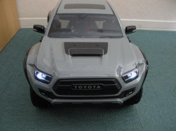 2021 TOYOTA TACOMA TRD PRO ラジコンカー