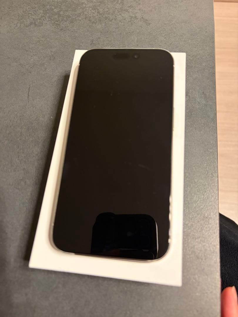 Apple iPhone 15 Pro 本体　512GB