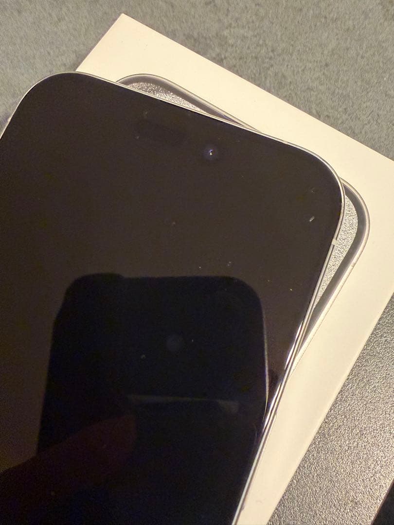 Apple iPhone 15 Pro 本体　512GB