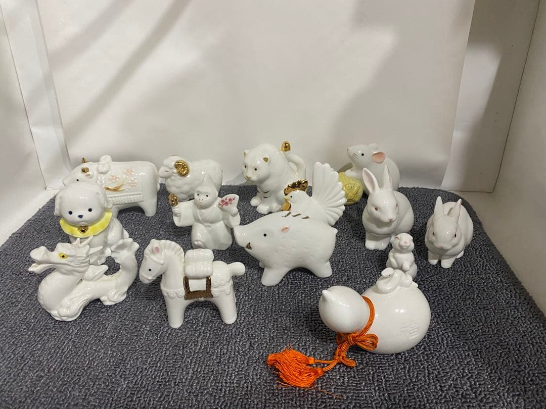 陶器製ホワイト動物置物12点セット