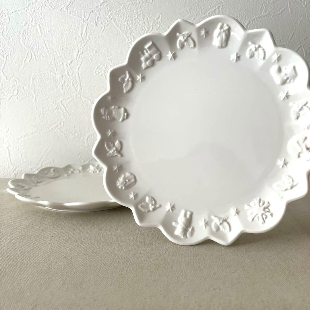 M439 ○ビレロイ＆ボッホ　クリスマス輪花プレート【2枚】未使用　かわいい