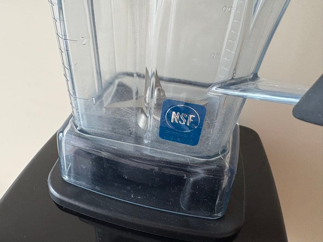 【状態良好】Vitamix TNC5200 ブラック：付属品全てあり（レシピ本）