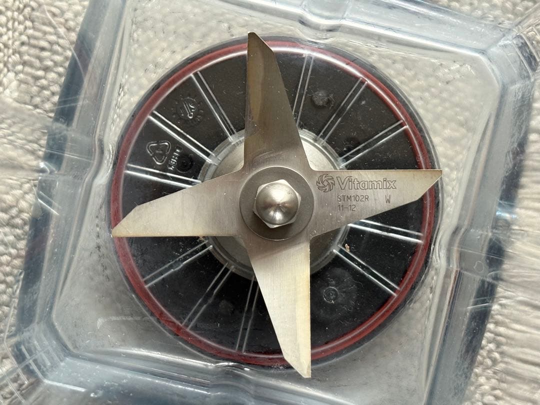 【状態良好】Vitamix TNC5200 ブラック：付属品全てあり（レシピ本）