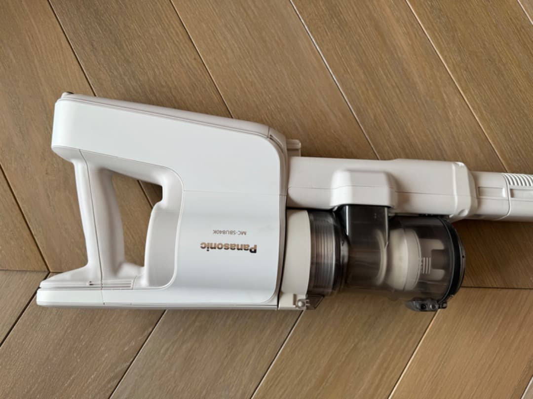 Panasonic充電式掃除機　MC-SBU840K 2021年製